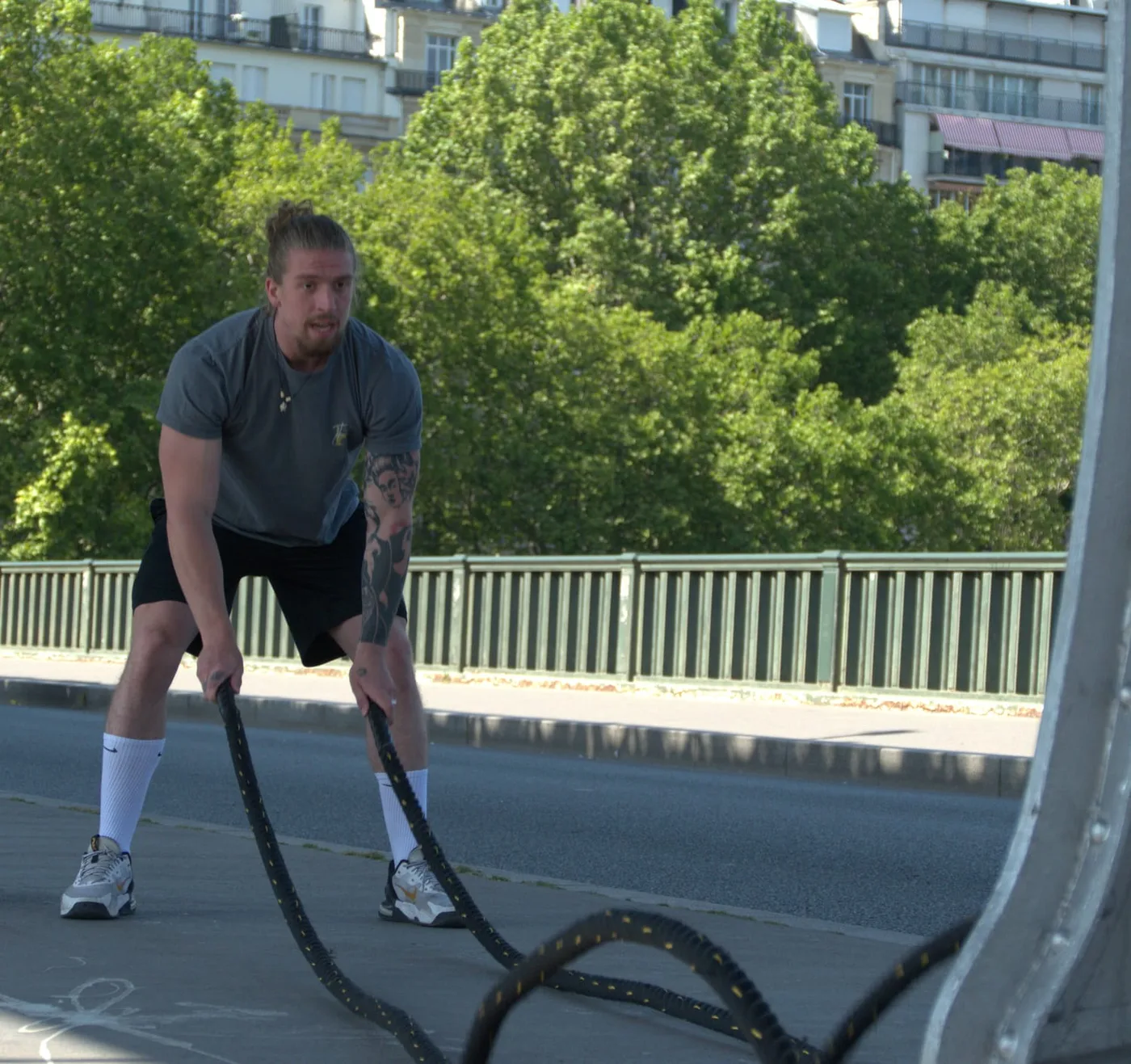 Séance de sport dynamique en entreprise pour lutter contre la sédentarité